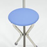 ⁦عكاز للمشي مع مقعد قابل للطي – 2 في 1 عملي ومريح⁩ - الصورة ⁦4⁩