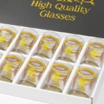Lot de 12 Verres à Thé Marocains – Design Khmissa Dorée – Image 2