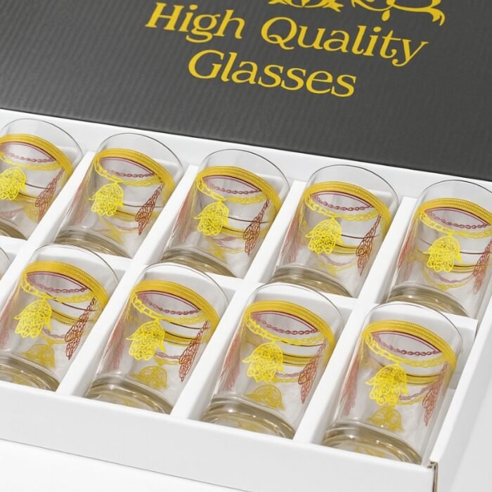 Lot de 12 Verres à Thé Marocains – Design Khmissa Dorée – Image 2